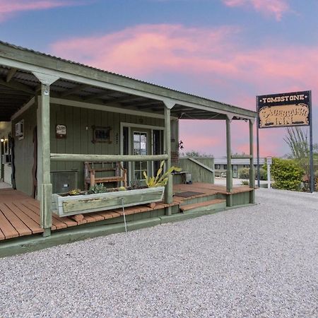 Sagebrush Inn 툼스톤 외부 사진 The main building at the station