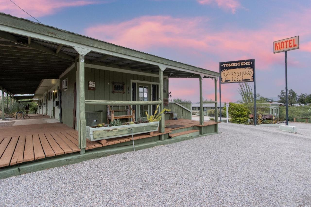 Sagebrush Inn 툼스톤 외부 사진 The main building at the station